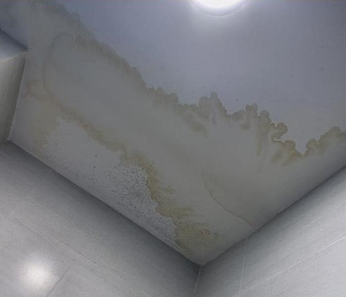 Water stained ceiling in Phoenix home